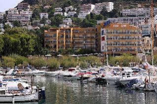 Hotel Univers 3*